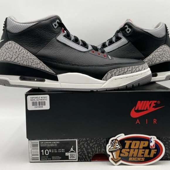 Athletic_Shoes